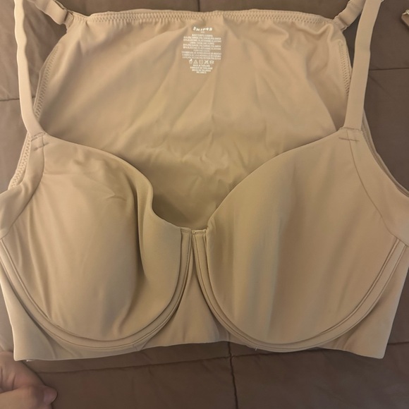 SKIMS Tan Bra - Picture 1 of 2